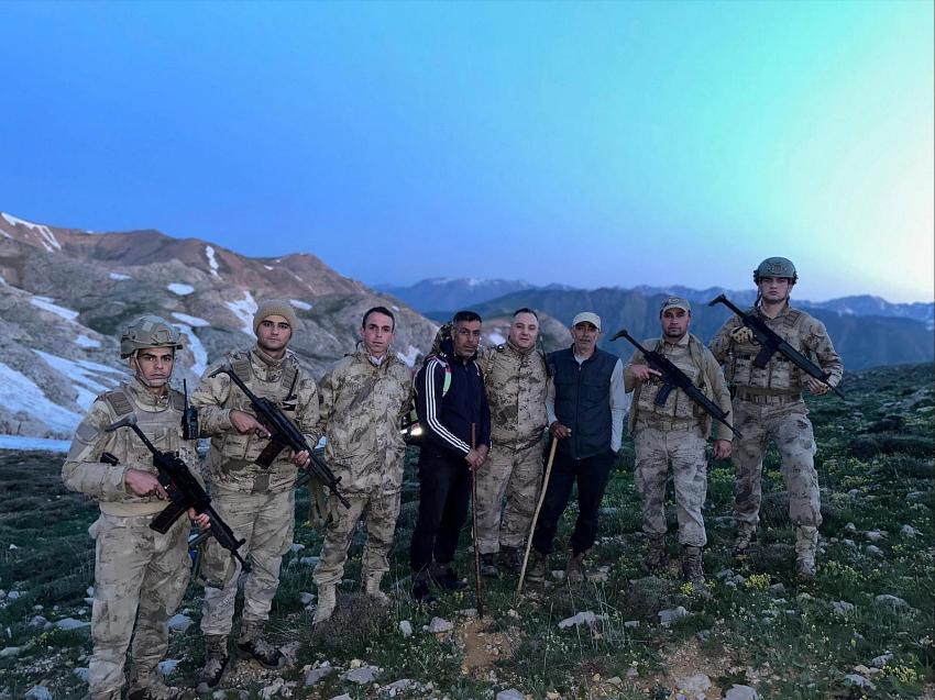 Mantar Toplarken Kayboldular