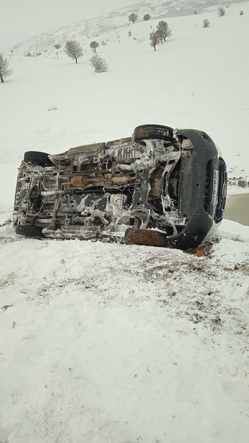 Ambulans Devrildi: 5 Yaralı