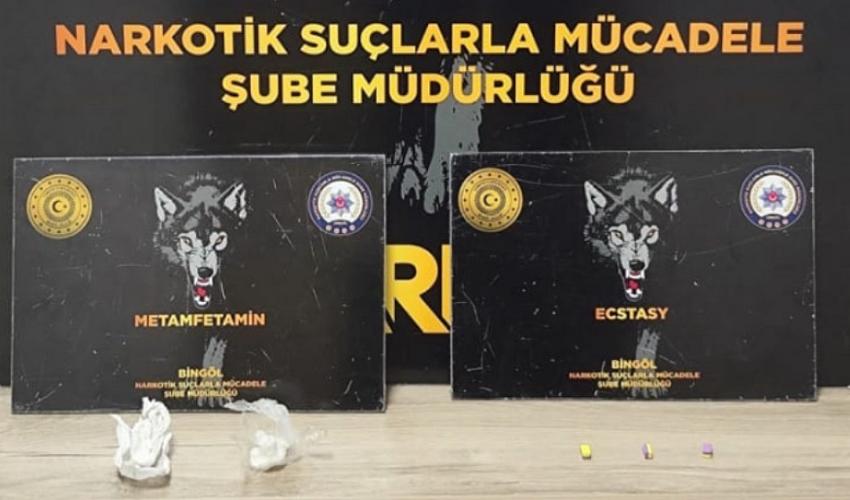 Uyuşturucu Operasyonu: 2 Gözaltı, 1 Tutuklama