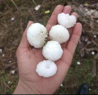 Peri Suyu Taştı Ceviz Büyüklüğünde Dolu Yağdı 